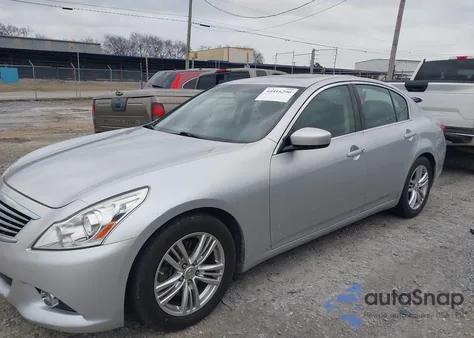 2010 Infiniti G37 Journey z USA, uszkodzony, nr VIN JN1CV6AP9AM200448